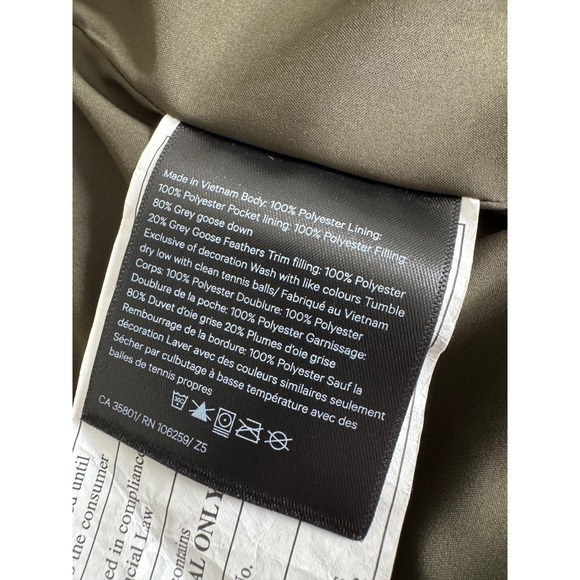 LULULEMON WUNDER PUFF GOOSE DOWN CROPPED HOODIE VEST, Women's Size 4 army  green - Picture 14 of 14